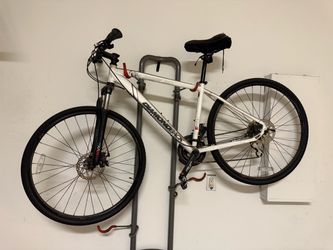 Diamondback Hybrid Bike