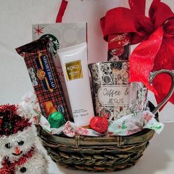 Christmas Gift Basket 🎄☃️