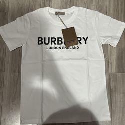 white burberry tee