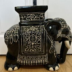 Beautiful Large Vintage Mid-20th Century Asian Elephant Garden Stool Plant Stand Table