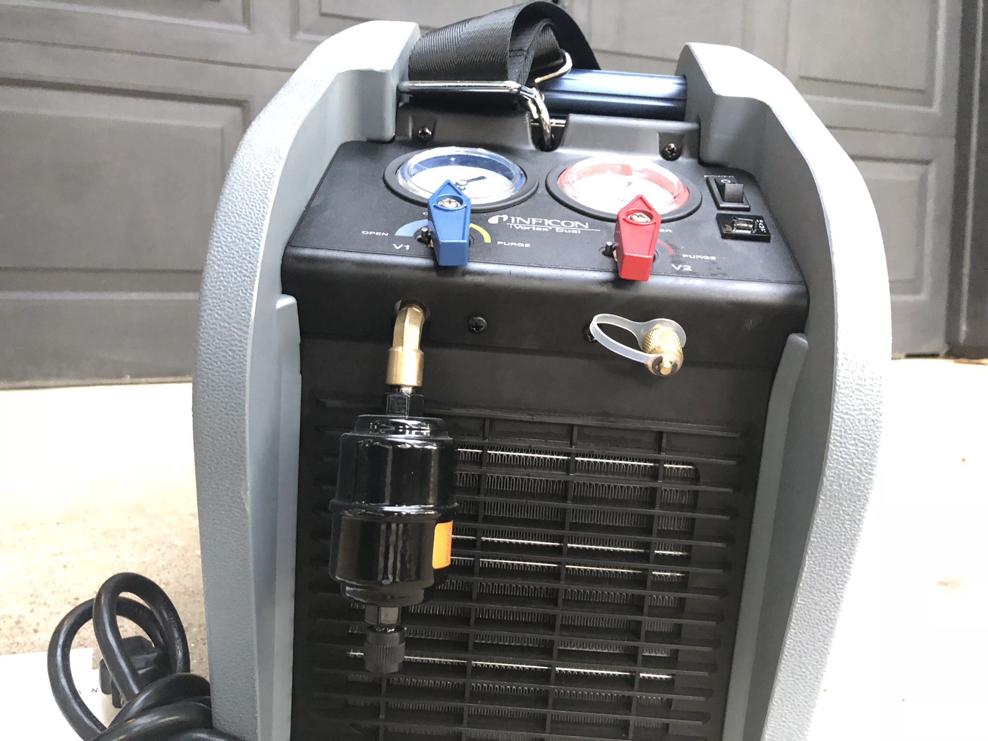 Inficon 714-202-G1 Vortex Dual Refrigerant Recovery Machine, HP, 120V for  Sale in Plano, TX OfferUp
