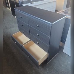 8 Drawer Dresser 