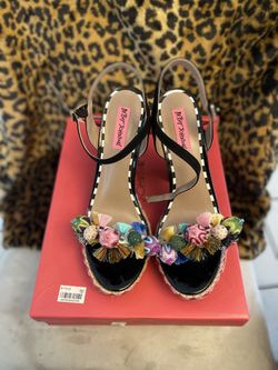 Betsy Johnson Polka dot Heels