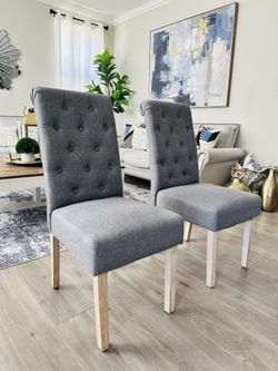 Accent chairs
