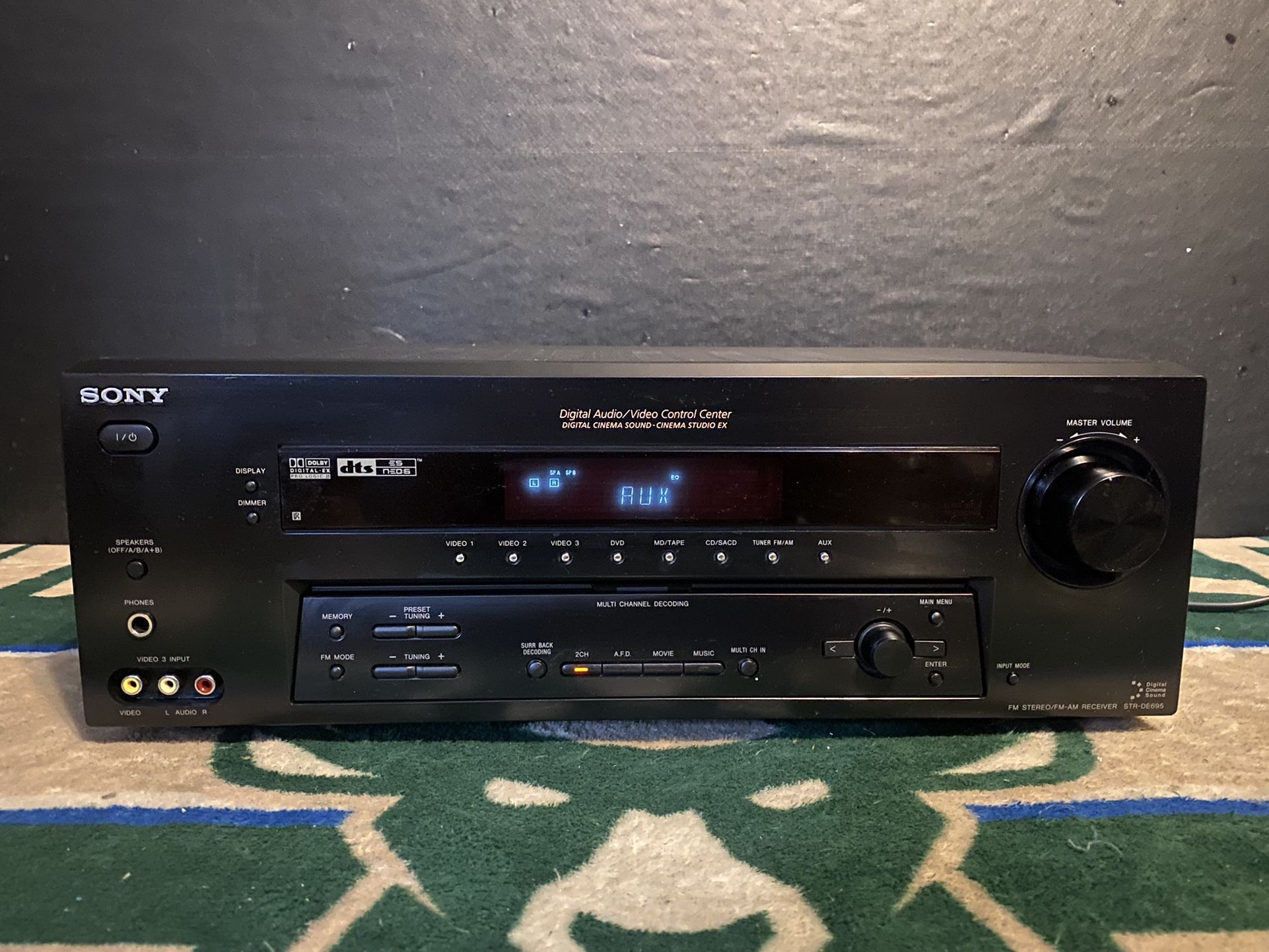 Sony STR-DE695 A/V 6-Channel Receiver.