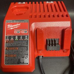 Milwaukee Battery Charger 48-59-1812 