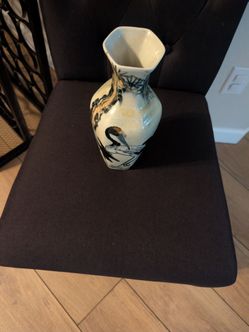 Antique Chinese vase