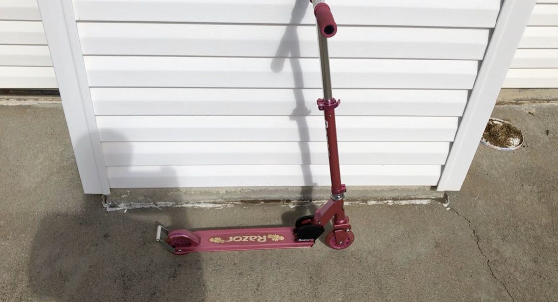 Girls scooters
