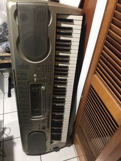 CASIO WK-3000 ZPi sound source keyboard in good condition