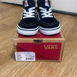 Toddler Van 9C