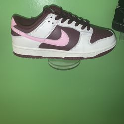 Nike Dunks 