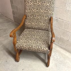 ACCENT CHAIR | THRONE | ROYALTY | QUEEN/ KING CHAIR