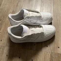 No Laces, White Air Force 1s, Size 8.5
