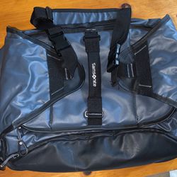 Samsonite Leather Duffle Bag For Travel And Sport 