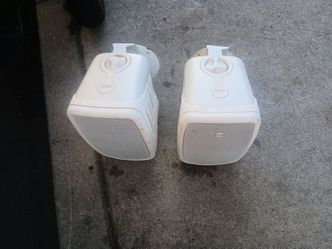 B&W speakers outdoor waterproof