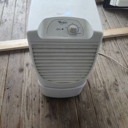 Dehumidifier 