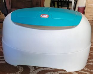 Little Tikes White & Teal Toy Box