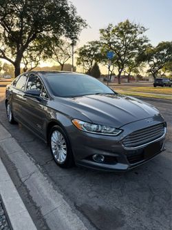 2013 Ford Fusion Hybrid