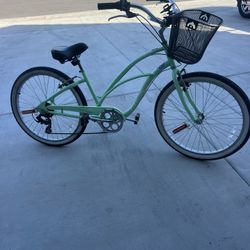  7 speed Electra Beach Cruiser