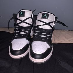 Jordan 1s Green Glow