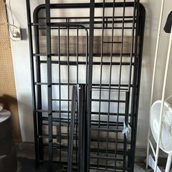 Free bunk bed - twin
