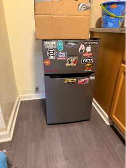 Mini fridge