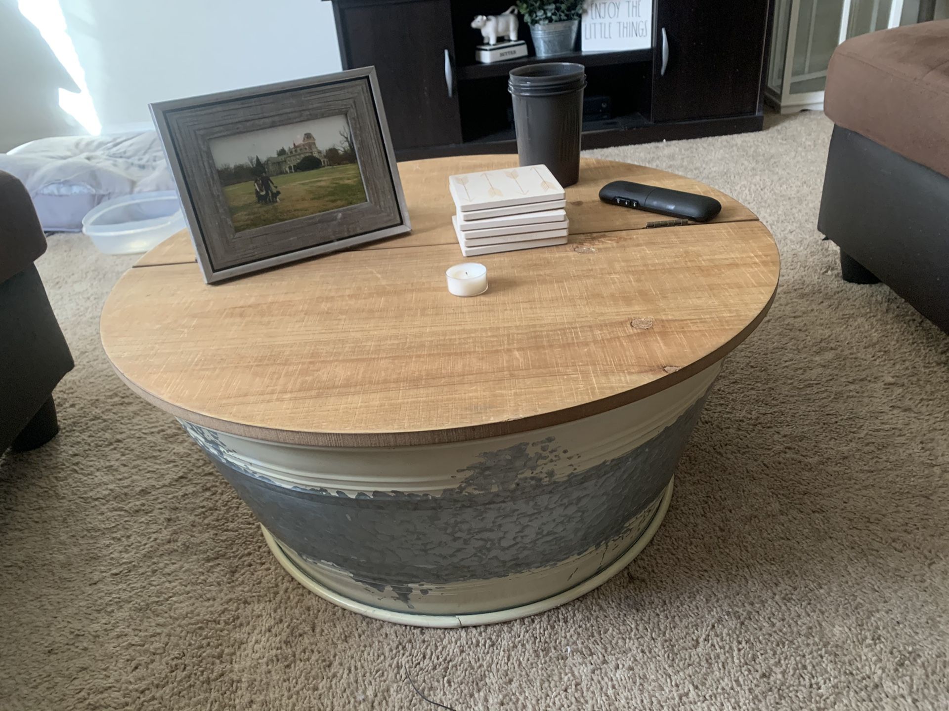 Shabby chic coffee table