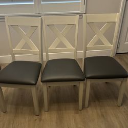 Set of 3 Farmhouse-Style Chairs