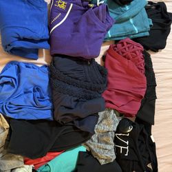 Women's Clothes 