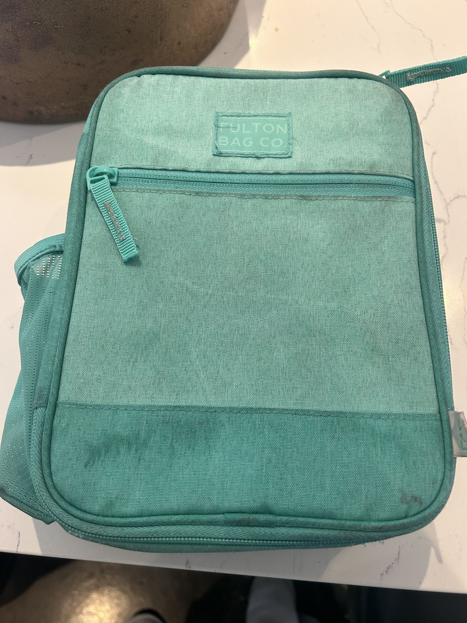 Various Lunch Bags Plus Insulated Groceries Bags