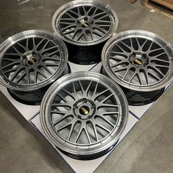18 INCH SET BBS LM STYLE RIMS 18x8 +35 (5x120) CB: 72.6