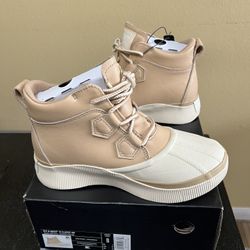 SOREL Out N About IV Women’s Classic Waterproof Bootie Ceramic/Honey White New