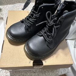 Toddler Size 7 Dr Martins 