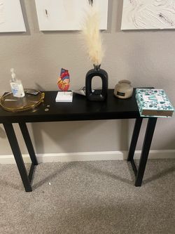 Black Entry Way Table