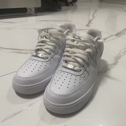 Mint Condition NIKE AIRFORCE ONE Size 8 