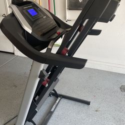 ProForm Pro Shox 2 Treadmill W Spacesaver for Sale in Phoenix AZ OfferUp