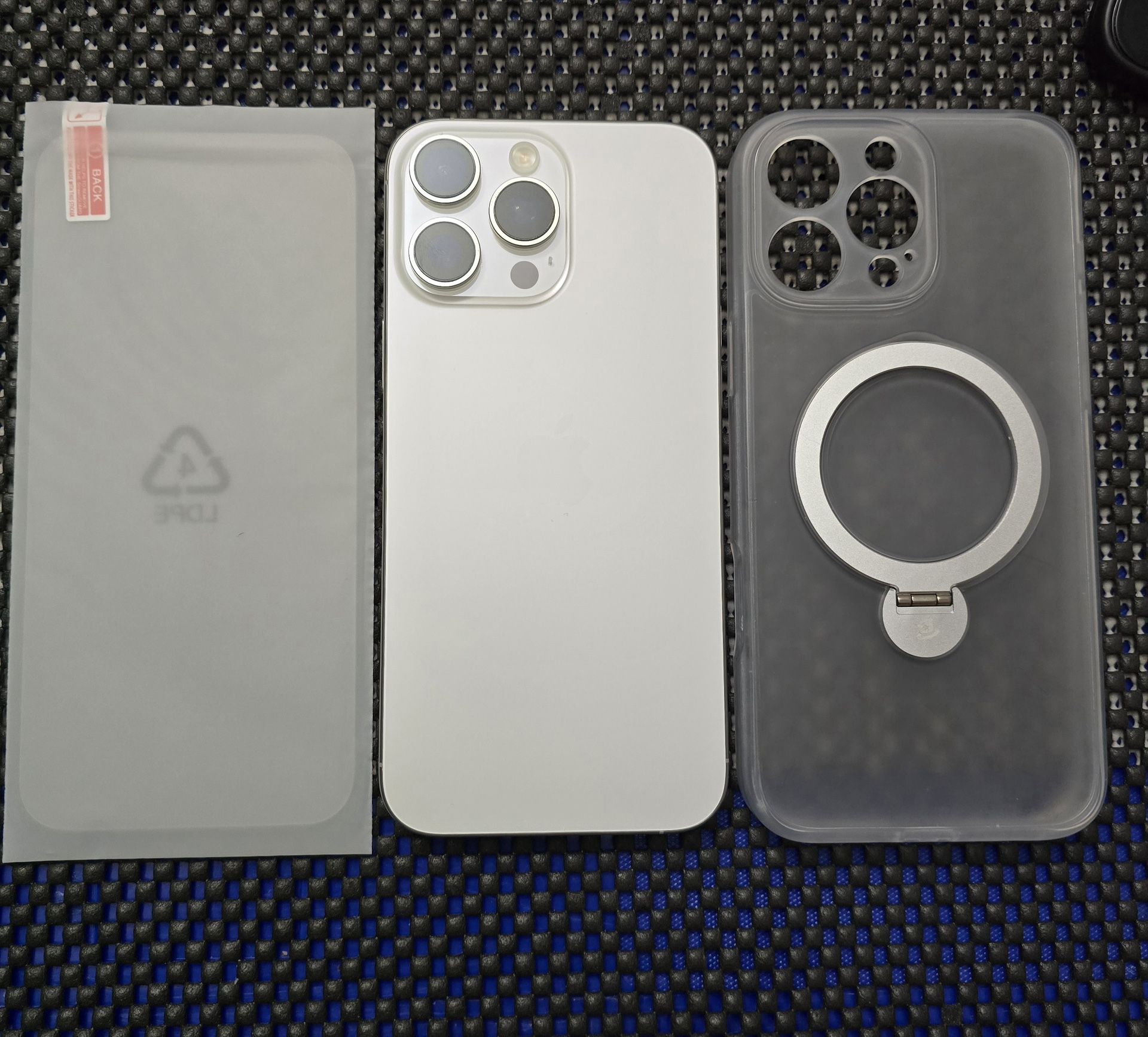 iPhone 16pro Max 512GB Unlocked (used/like new)cash only/firm price