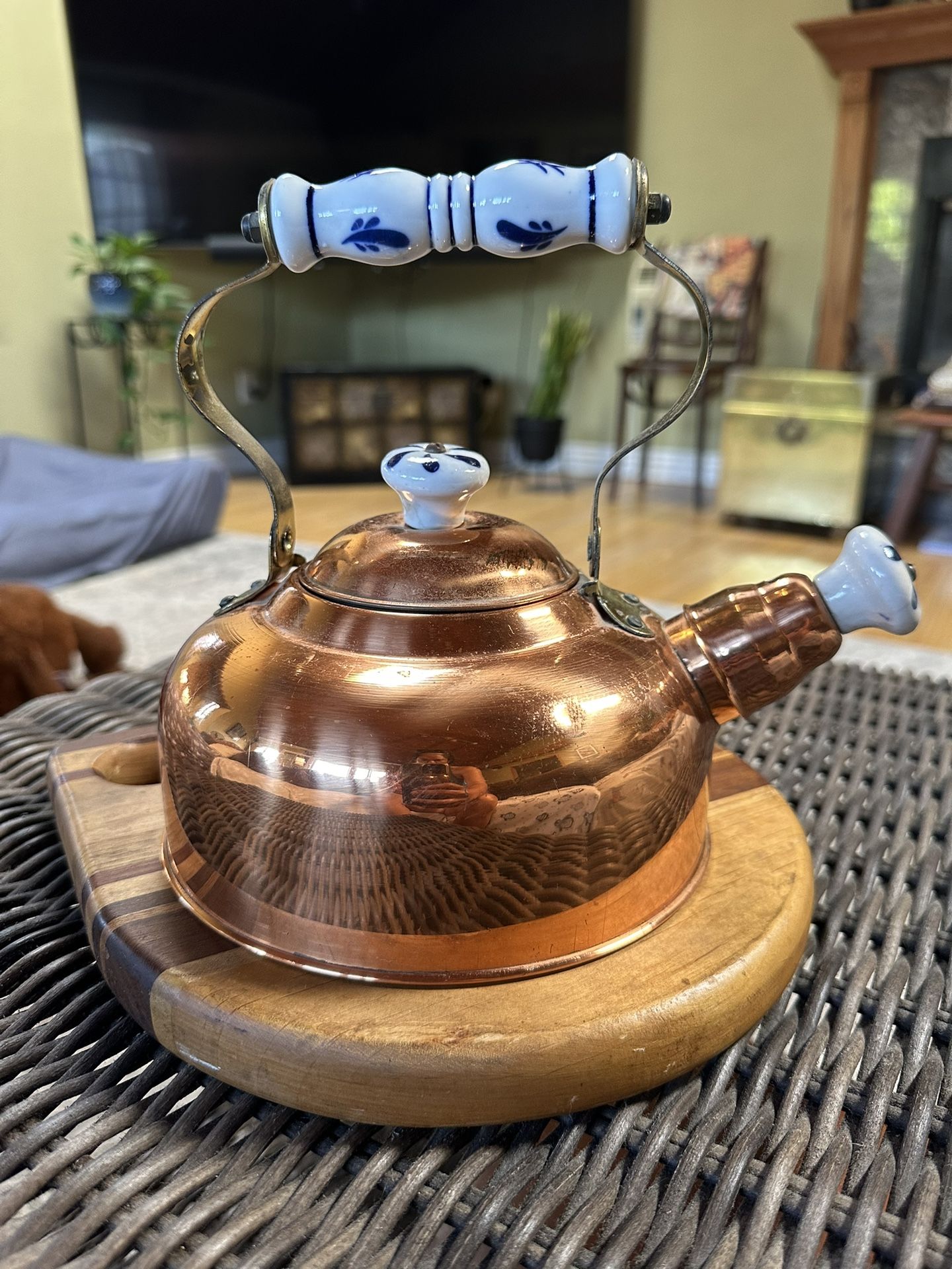 Vintage Copper Tea Kettle with Blue & White Porcelain Handle – French Country Kitchen Decor