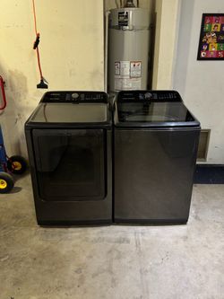 Set Samsung washer machine and gas dryer everything works we deliver