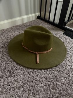 Women’s Hats Make Offer