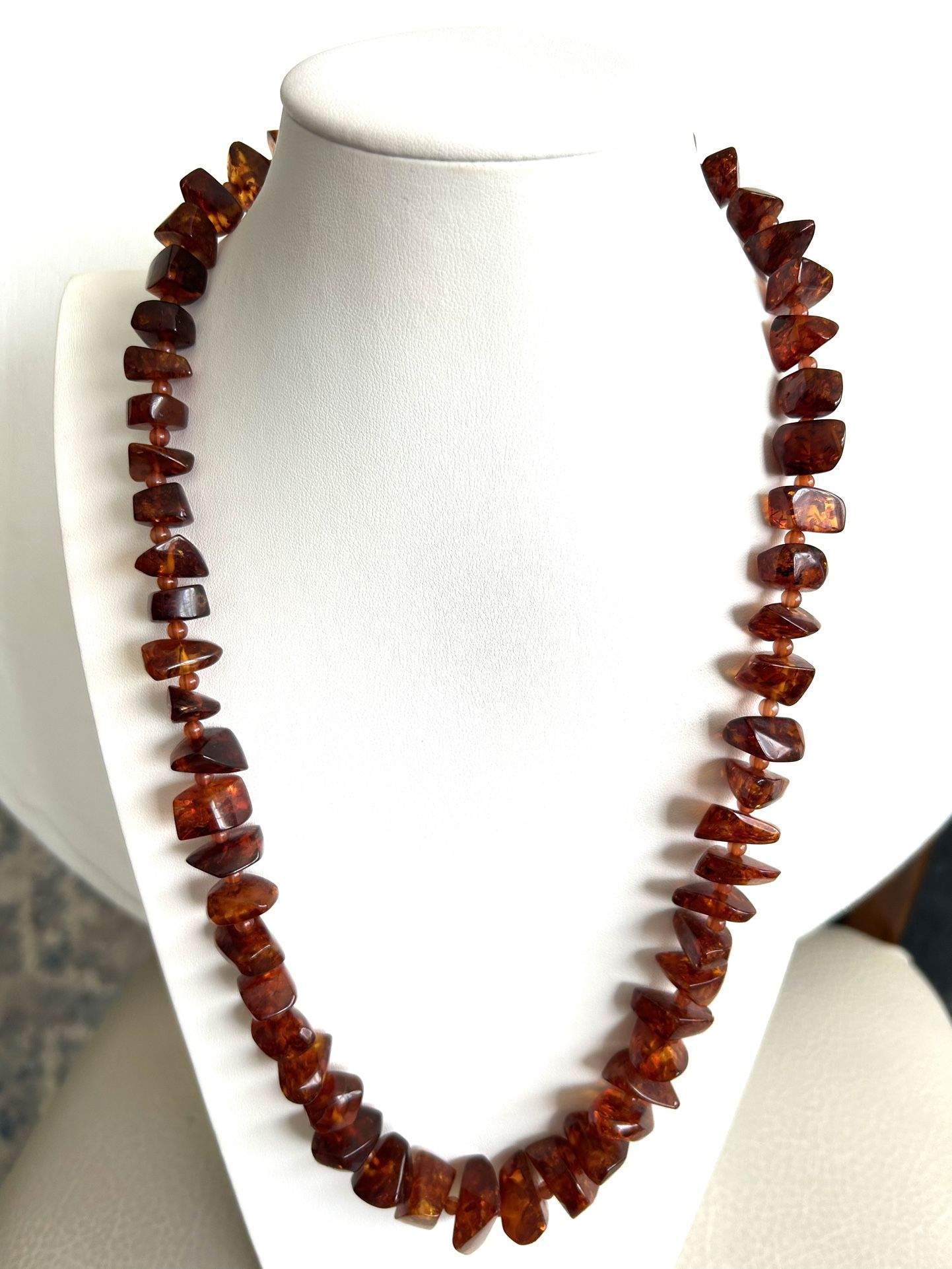 Stunning Vintage Natural Baltic Dark Honey Amber Necklace