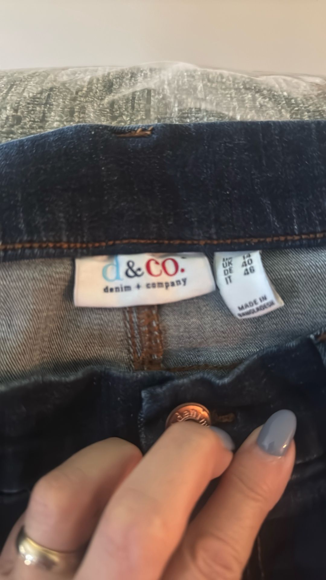 Brand New Denim & Co. Dark Blue Jeans