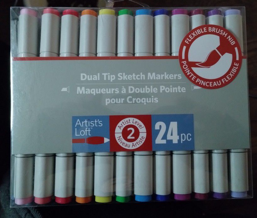 New Set Of Artist Markers 40pc Dual Tip for Sale in Moreno Valley, CA -  OfferUp