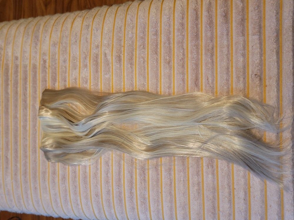Blonde Mixed Straight Clip In Extension