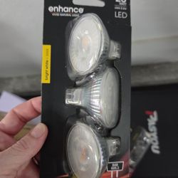 MR16 GU5.3 LED Bulb Bright White 20 Watt Equivalence 4 pk