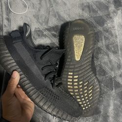 Onyx Yeezys 11