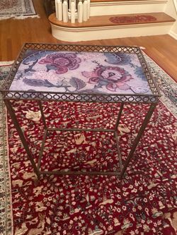 Decorative accent table