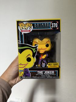 Batman The Joker Funko Pop 370 Pop Heroes Black Light Glow