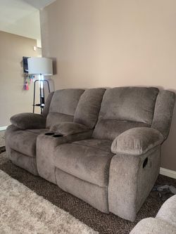 Couch set