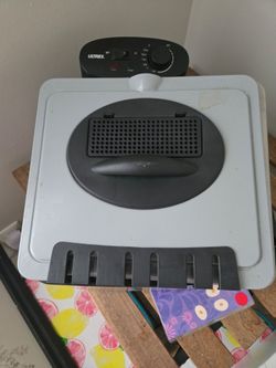 Electric deep fryer